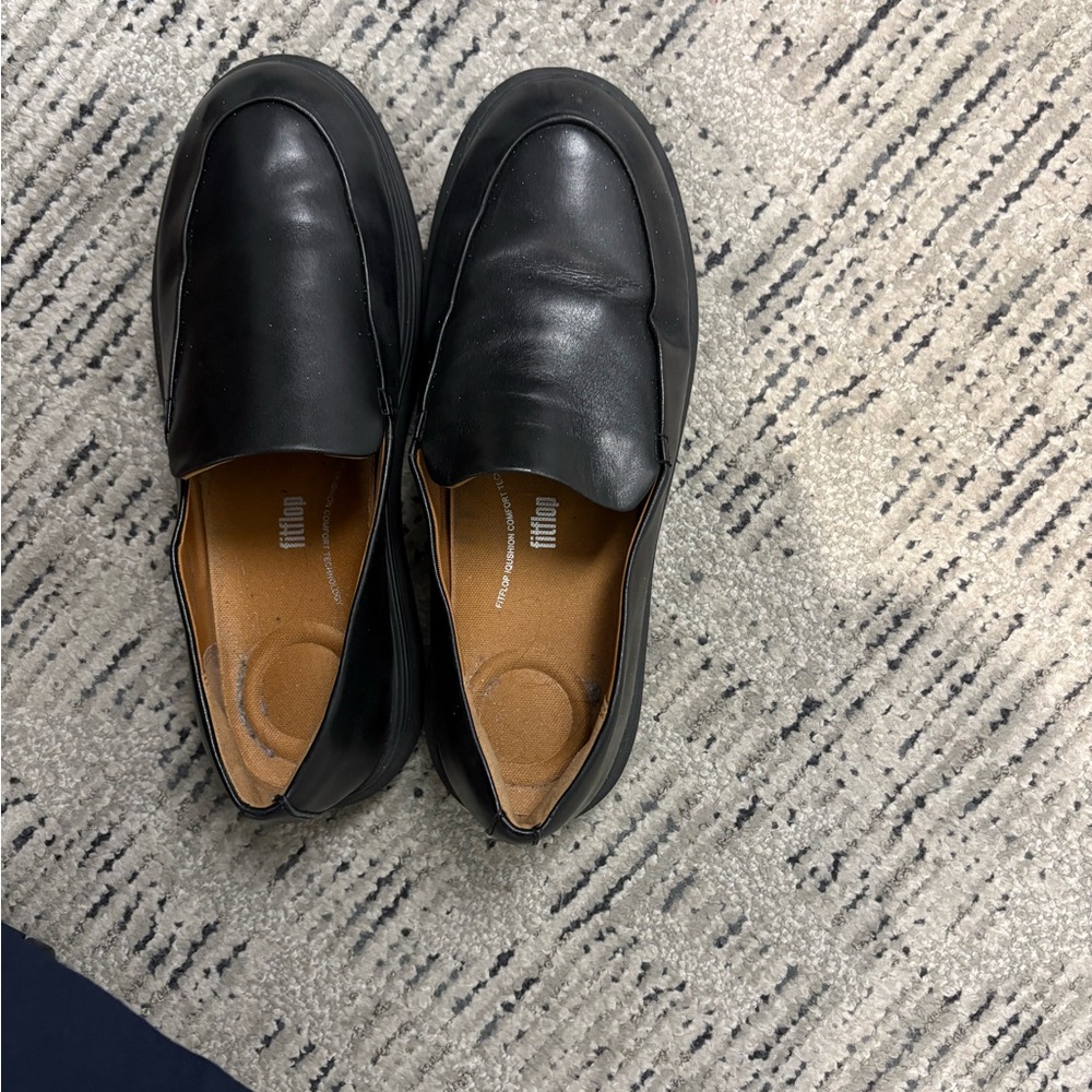 Women’s FitFlop Black Slip-On Leather Casual Loafers